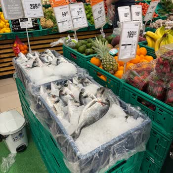 İzmir Karaburun'da Sağlıksız Balık Satışı Endişesi