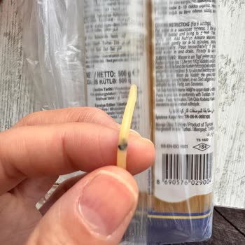 Makarna Ürününde Böcek Şüphesi