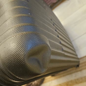 Valiz Hasarı Ve Yetersiz Müşteri Hizmeti: Ankara-Van Uçuşunda Yaşanan Sorun