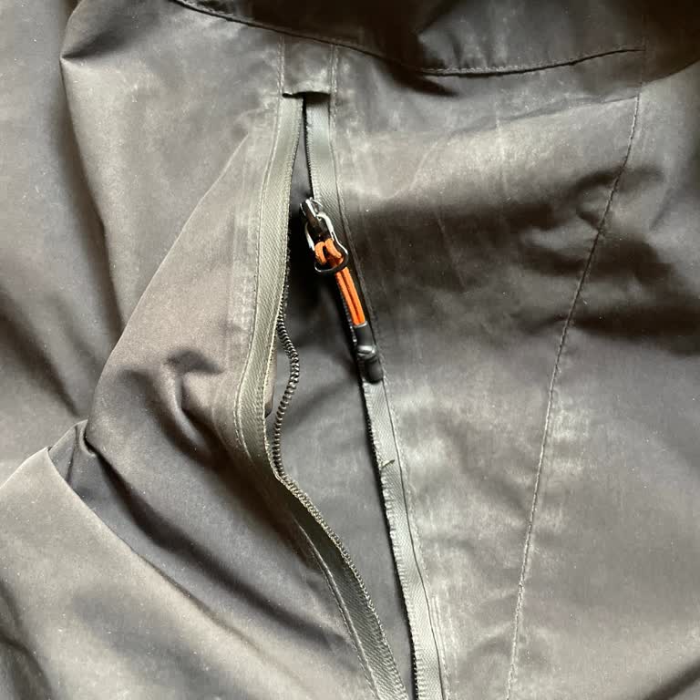 Lumberjack Mont Fermuarları 2 Ayda Bozuldu Müşteri Hatası Mı?