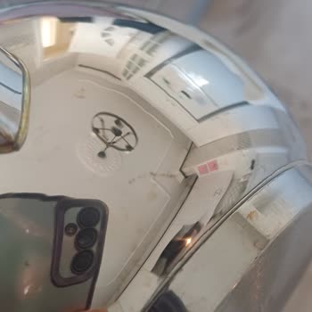 Üründe Oluşan Lekeler Ve Mağaza İlgisizliği