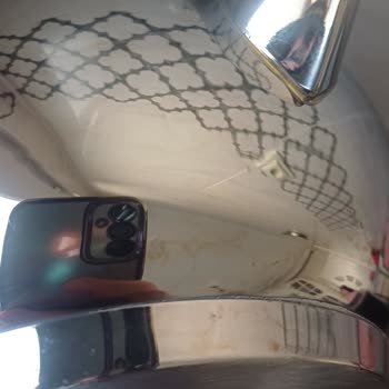 Üründe Oluşan Lekeler Ve Mağaza İlgisizliği