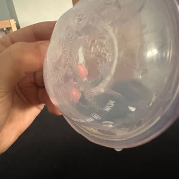 Göğüs Kalkanı Sütü Tutmuyor