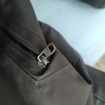 DeFacto'dan Aldığım Montun Fermuar Sorunu Ve İlgisiz Mağaza Çalışanları