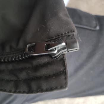 DeFacto'dan Aldığım Montun Fermuar Sorunu Ve İlgisiz Mağaza Çalışanları