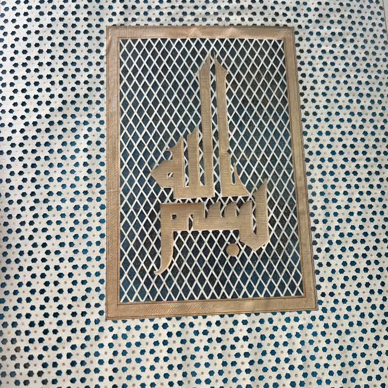 Tuğra Sanat Galerisi Sınıfta Kalan Esnaflık