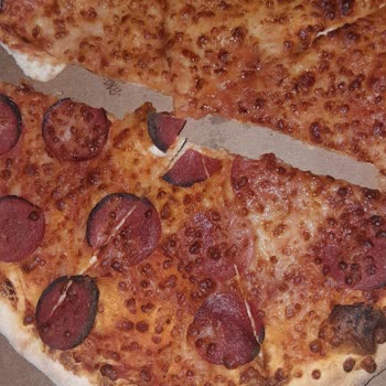 Domino's Pizza Hayal Kırıklığı: Soslu Hamur Ve Eksik Malzeme