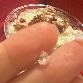 Güllaçta Cam Tehlikesi: Beyaz Fırın Etiler Şubesinde Şok!