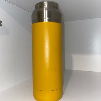 Stanley Quick Flip Thermos Leaks but the Distributor Refuses Warranty
