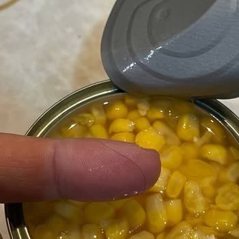 Tada! Konserve Mısırda Hijyen Skandalı: Güven Sarsıldı