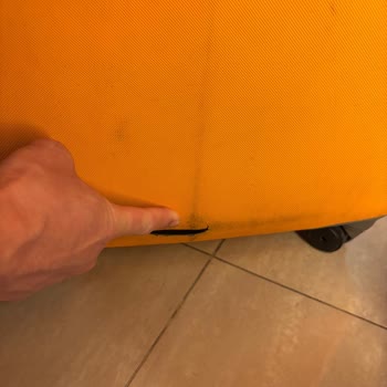 Unutulan Bavul Ve Hasarlı Teslimat