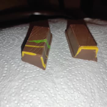 Çikolata Sürprizi: İçinden Beklenen Çıkmadı!