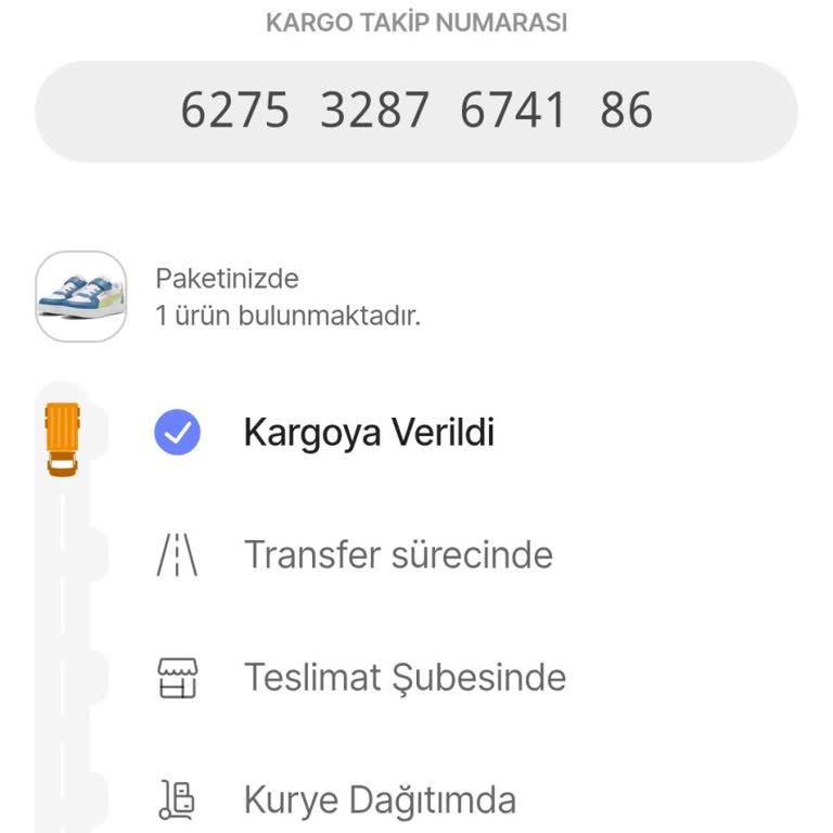 Kargo Dağıtım Merkezinde Bekleyen Sipariş