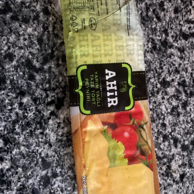 Tarihi Silinmiş Ve Kokmuş Kaşar Peyniri Şikayeti