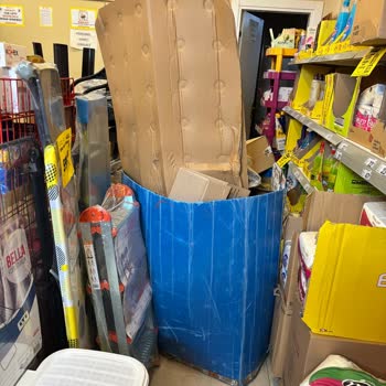 Ürün Tedarik Sorunları Ve Personel Eksikliği Mağaza İşleyişini Zorluyor