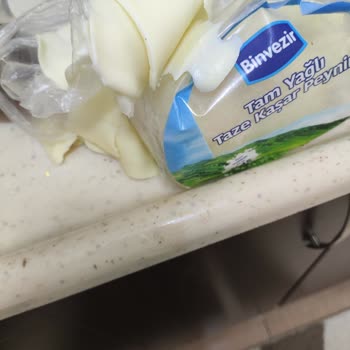 Kaşar Peynirinde Mazot Kokusu Ve Acı Tat