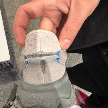 Adidas Ozwego Ayakkabının Kalitesizliği: 2-3 Kullanımda Patladı!