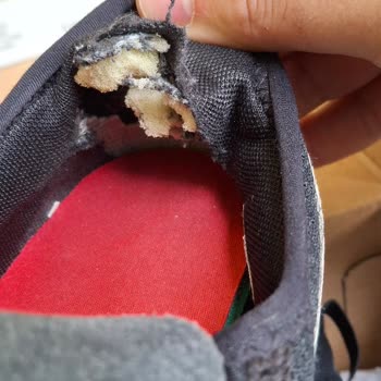 Metromall FLO'dan İnceleme Ret: Yırtık Ürün İadesi Reddedildi