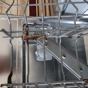 Arçelik Bulaşık Makinesi Üst Sepetinde Paslanma Sorunu