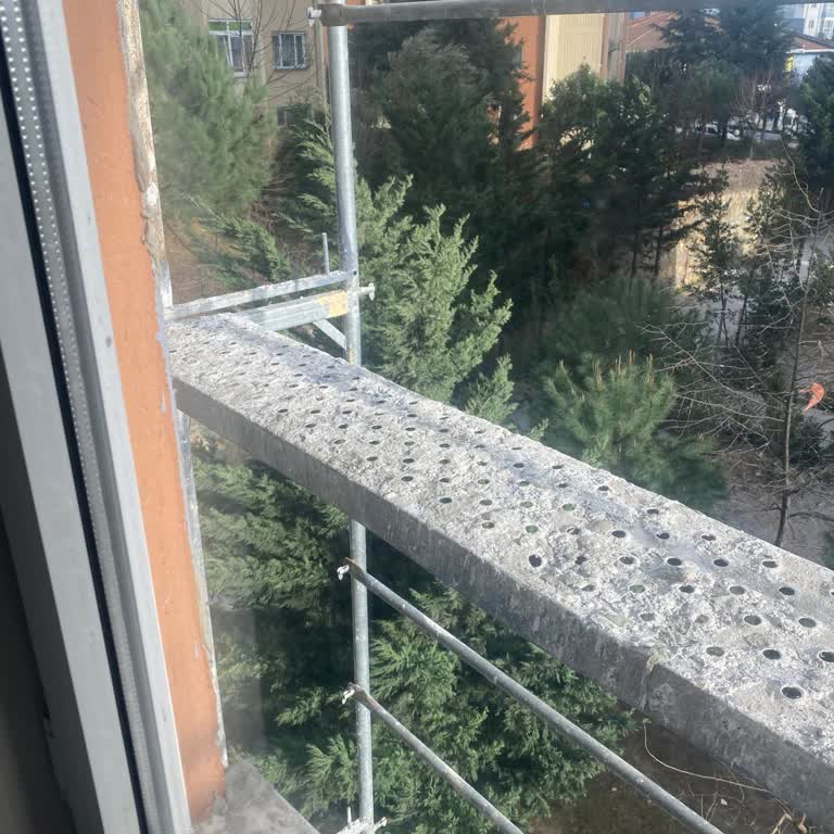 Pazar Gününün Sessizliğini Bozan İnşaat Gürültüsü