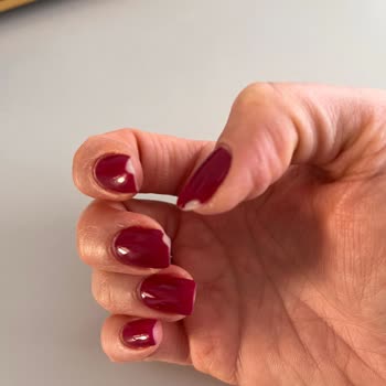 Kalıcı Oje Ve Manikür Hizmetinde Sürekli Sorunlar