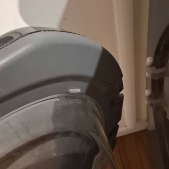 Hoover Çamaşır Makinesi Sorunu: Üçüncü Kez Kapak Kırılması