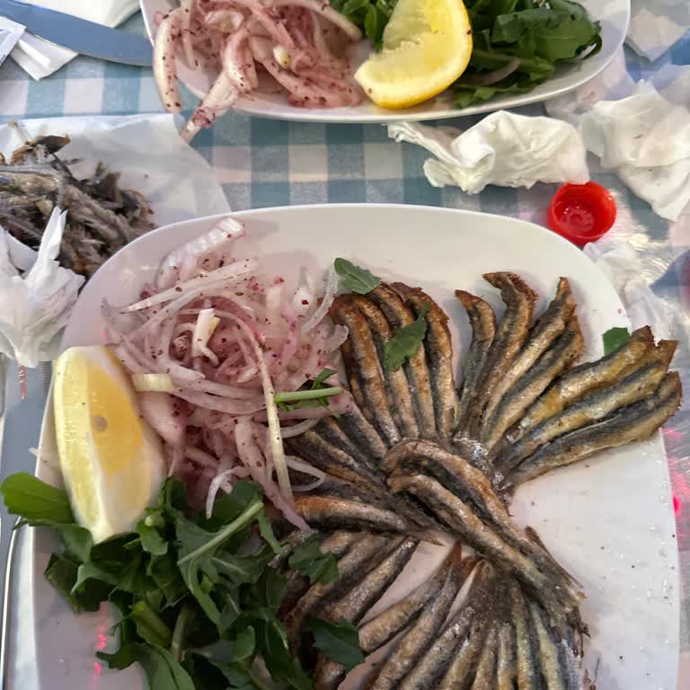 Mazot Tadıyla Hayal Kırıklığına Uğratan Hamsi