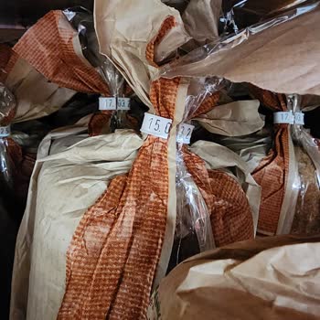 İstanbul Halk Ekmek Ümraniye'de Tarihi Geçmiş Ekmek Sorunu
