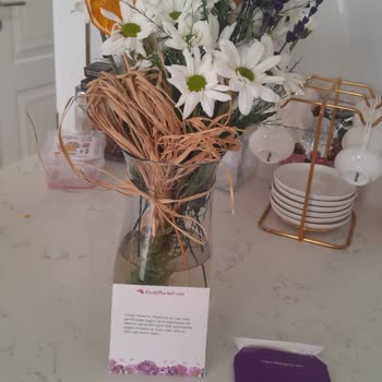 Yanlış Çiçek Gönderimi Ve İletişimsizlik Sorunu