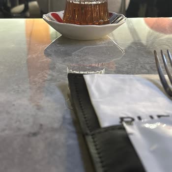 Bueno Çikolata & Kahve Servis İnanılmaz Yavaş