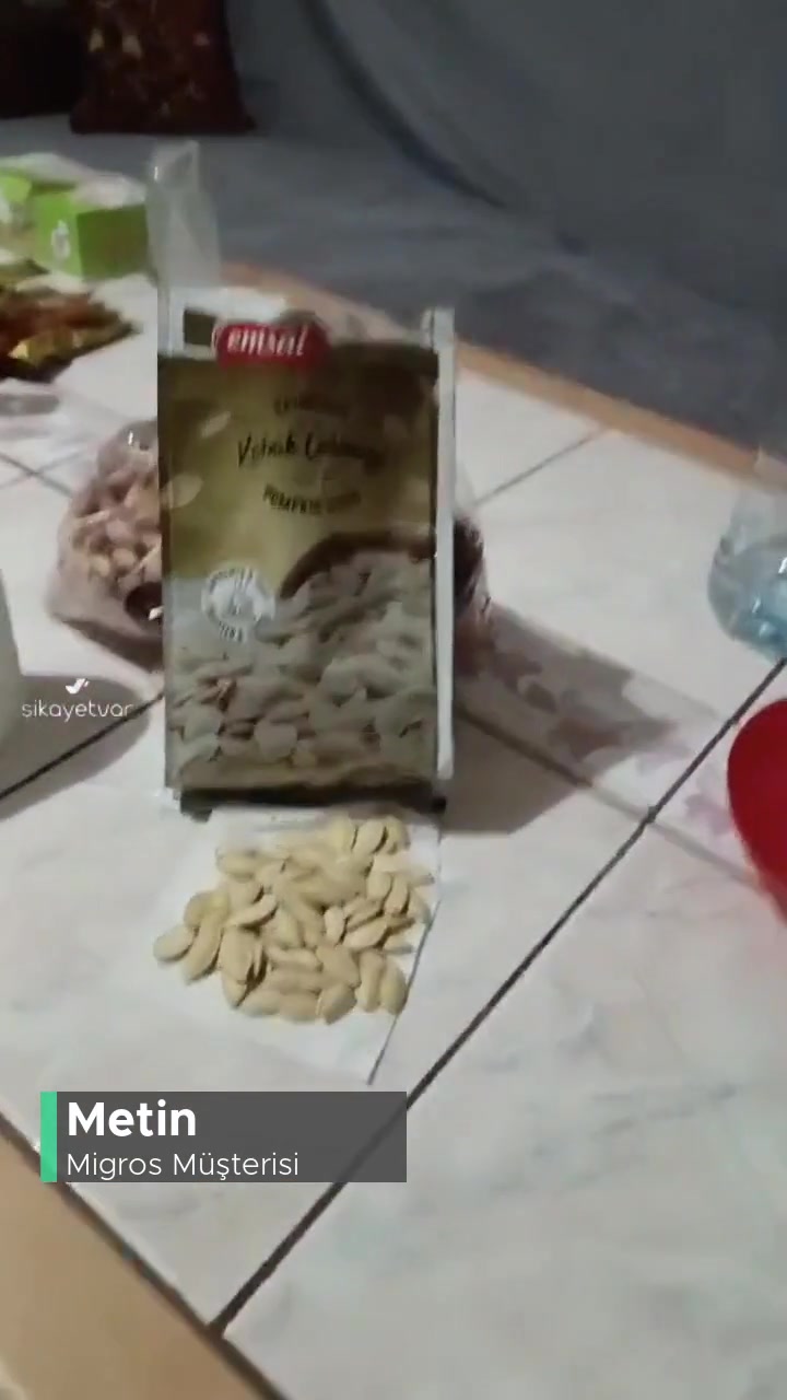 Migros'tan Aldığım Emsal Marka Kabak Çekirdeği Aşırı Derecede Kuru! videonun kapak resmi