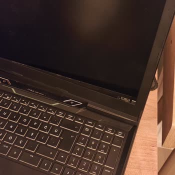 Monster Notebook İle Sürekli Arıza Yaşayan Müşteri Yardım Bekliyor