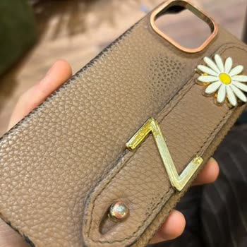 Kalitesiz Telefon Kılıfı: Hızla Yıpranan Ürün