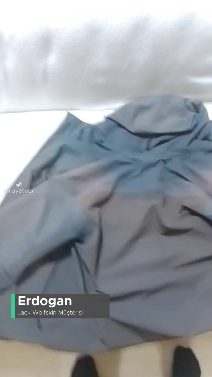 Jack Wolfskin Mont Tamamen Soldu videonun kapak resmi