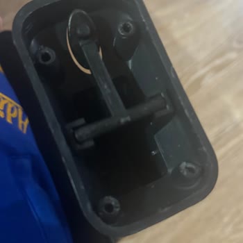 Kırılan Kol Dayama Konforumu Bozdu!