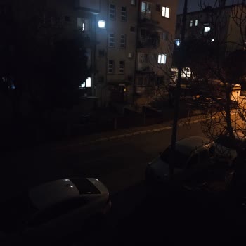 Aliağa'da 10 Gündür Süren Sokak Aydınlatma Sorunu