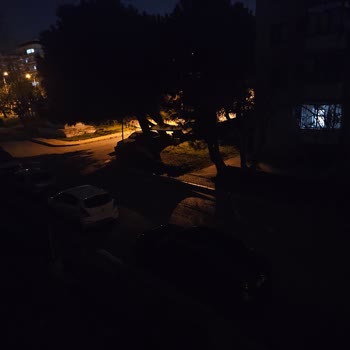 Aliağa'da 10 Gündür Süren Sokak Aydınlatma Sorunu