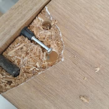 Genç Dolabının Montaj Hatası Ve Servis Sorunları