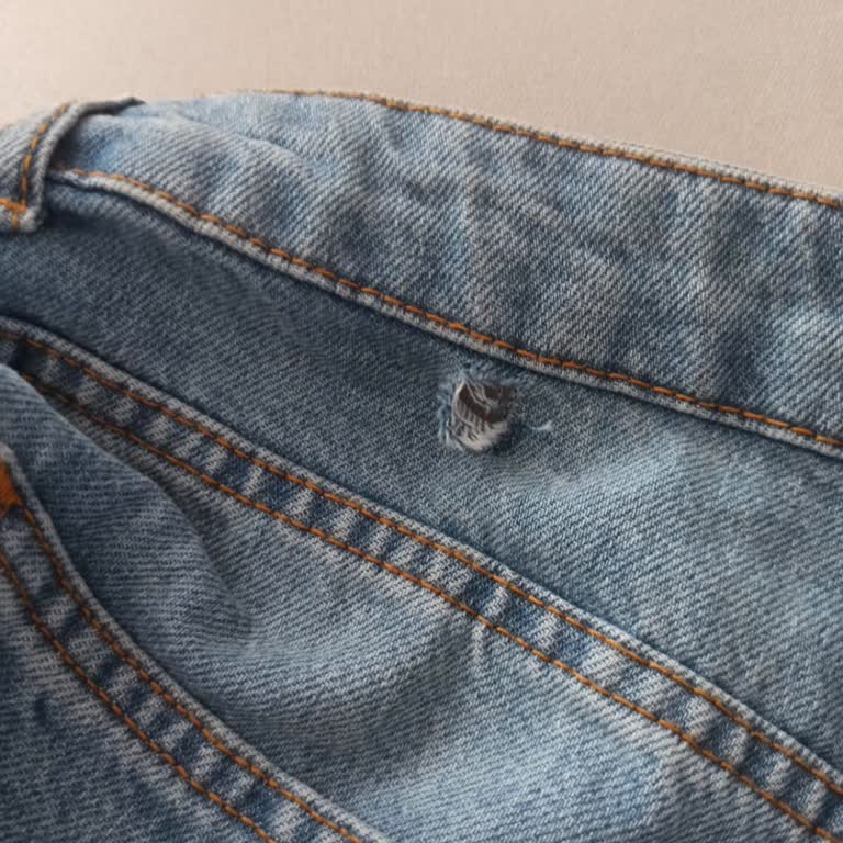 Yırtık Kot Pantolon Mağduriyeti