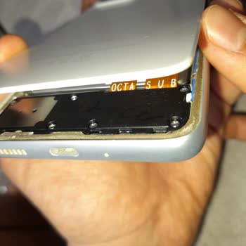 Media Markt'tan Alınan Telefonun Sıfır Olmadığı Şüphesi!