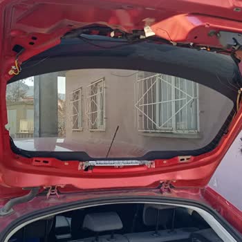 Citroen C4 Elektrikli Bagaj Sorunu: 2 Yıllık Bekleyiş Ve Çözüm Arayışı