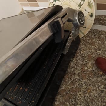 Teka Tost Makinesi İle Süregelen Kapak Sorunu