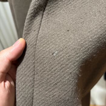 Zara'dan Hayal Kırıklığı: Kullanılmış Ve Kusurlu Ürünler