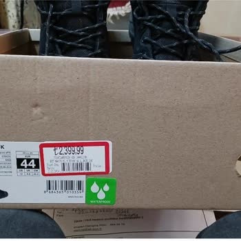 Kaygan Botlar Ve İlgisiz Müşteri Hizmeti