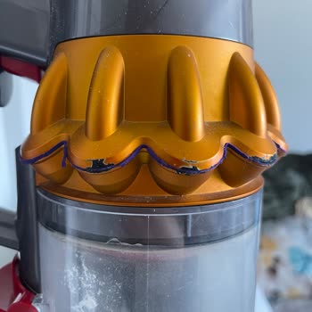 Dyson Süpürge Parçalarının Dayanıksızlığı Ve Garanti Sorunu