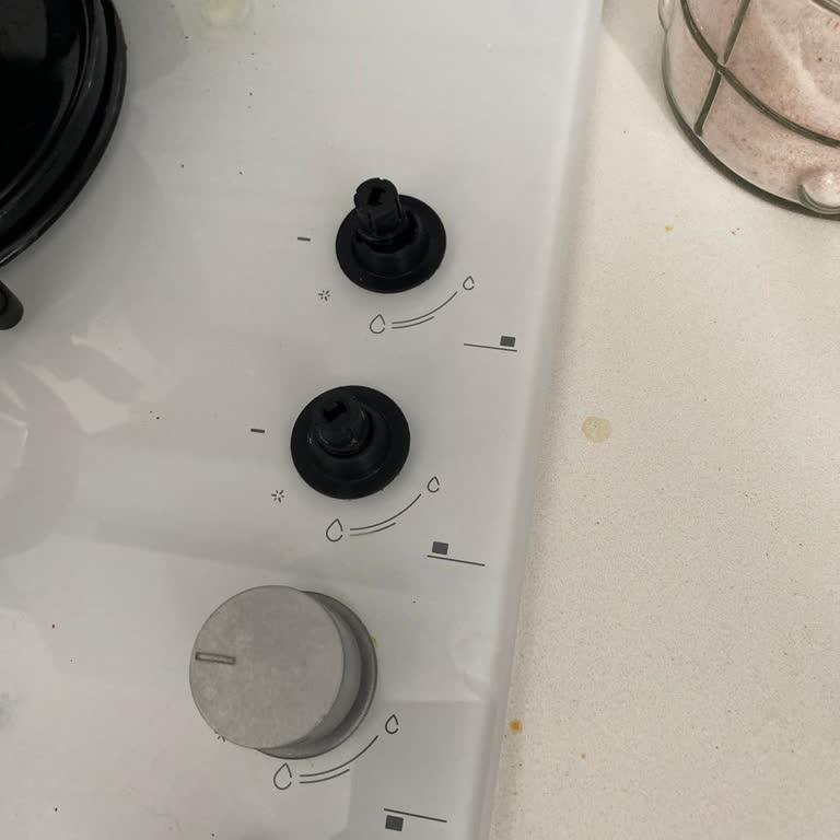 Simfer Set Üstü Ocakta Düğme Kırılması Ve Yüksek Servis Ücreti Sorunu