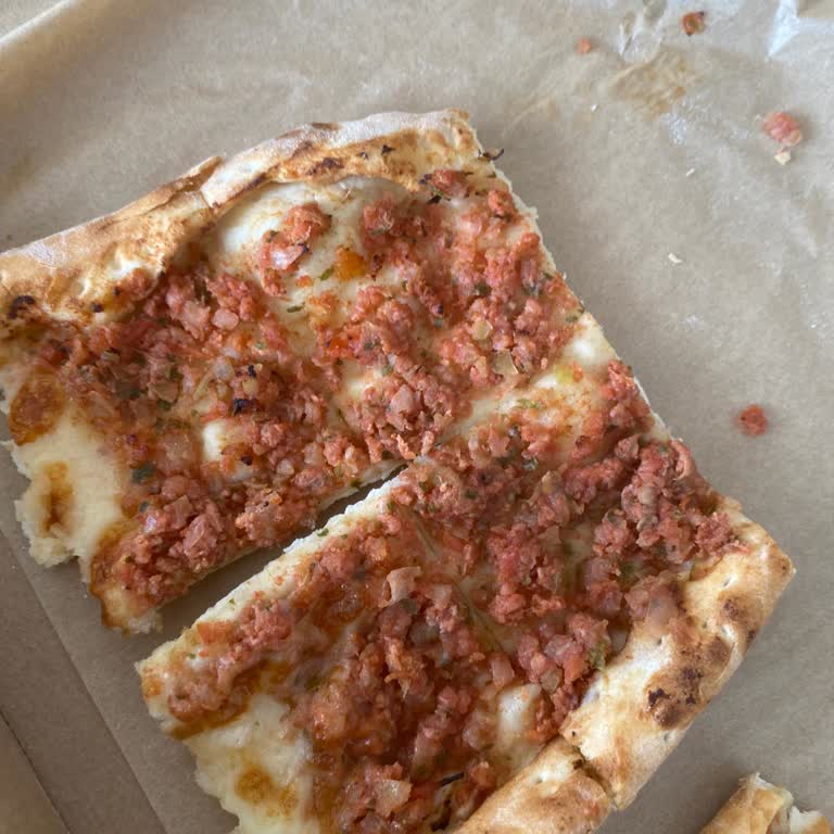 Getir'den Gelen Pişmemiş Pide Şikayeti