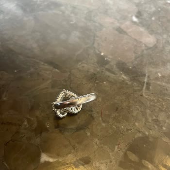 Swarovski Yüzüğümde Renk Değişimi Ve İlgisizlik