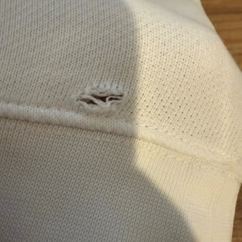 Lacoste Emaar İstanbul'dan Alınan Üründe Kalite Sorunu