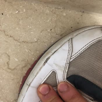 Ayakkabıda Üretim Hatası Mağduriyeti